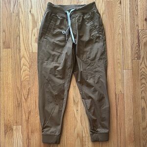 Vuori sz S Men’s Vuori Caramel Brown “Ponto Performance” Joggers Pants